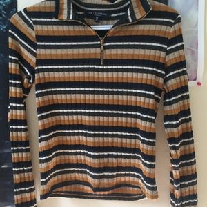 💛Medium Striped Sparkly Sweater